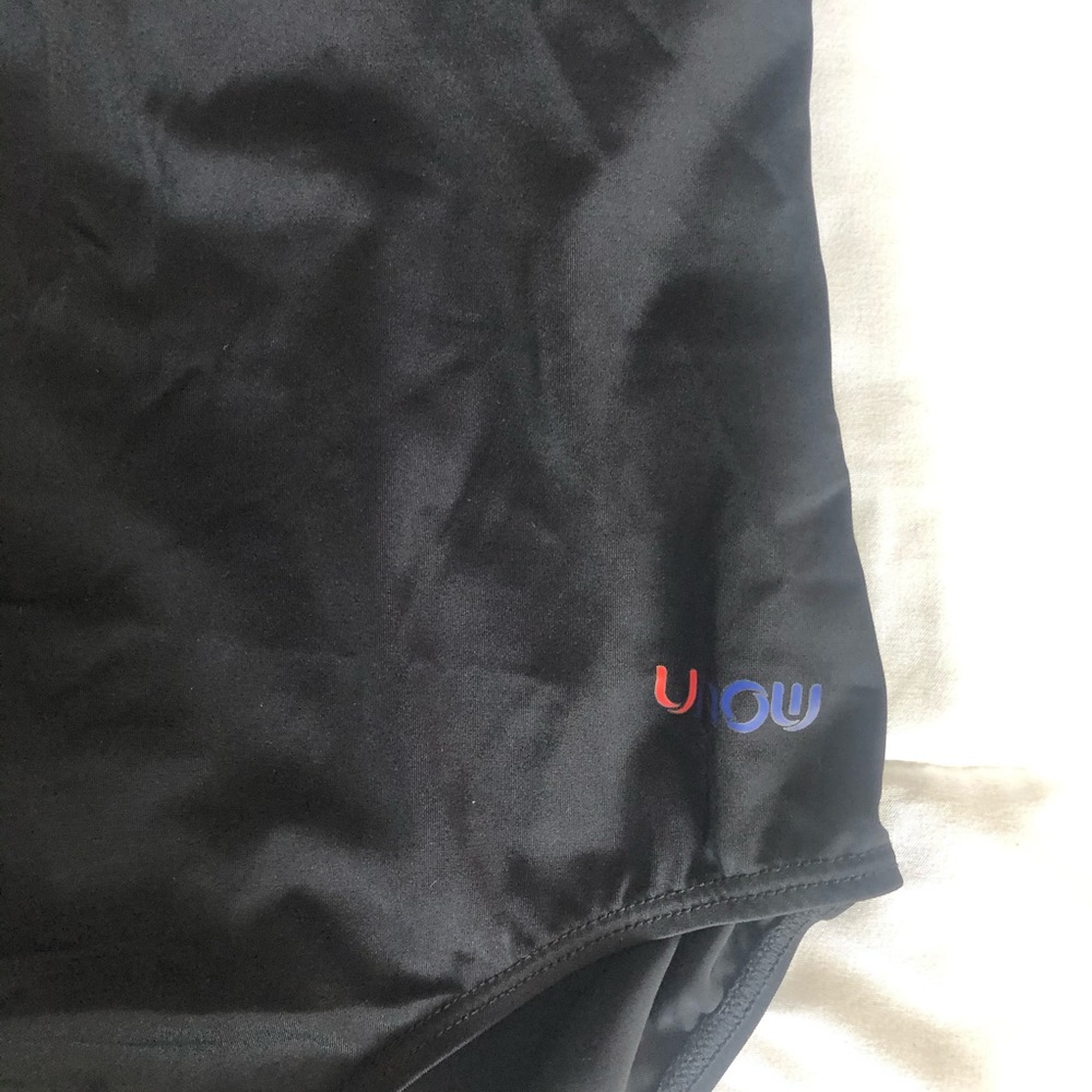 Unow swimsuit - Picture 3 of 5